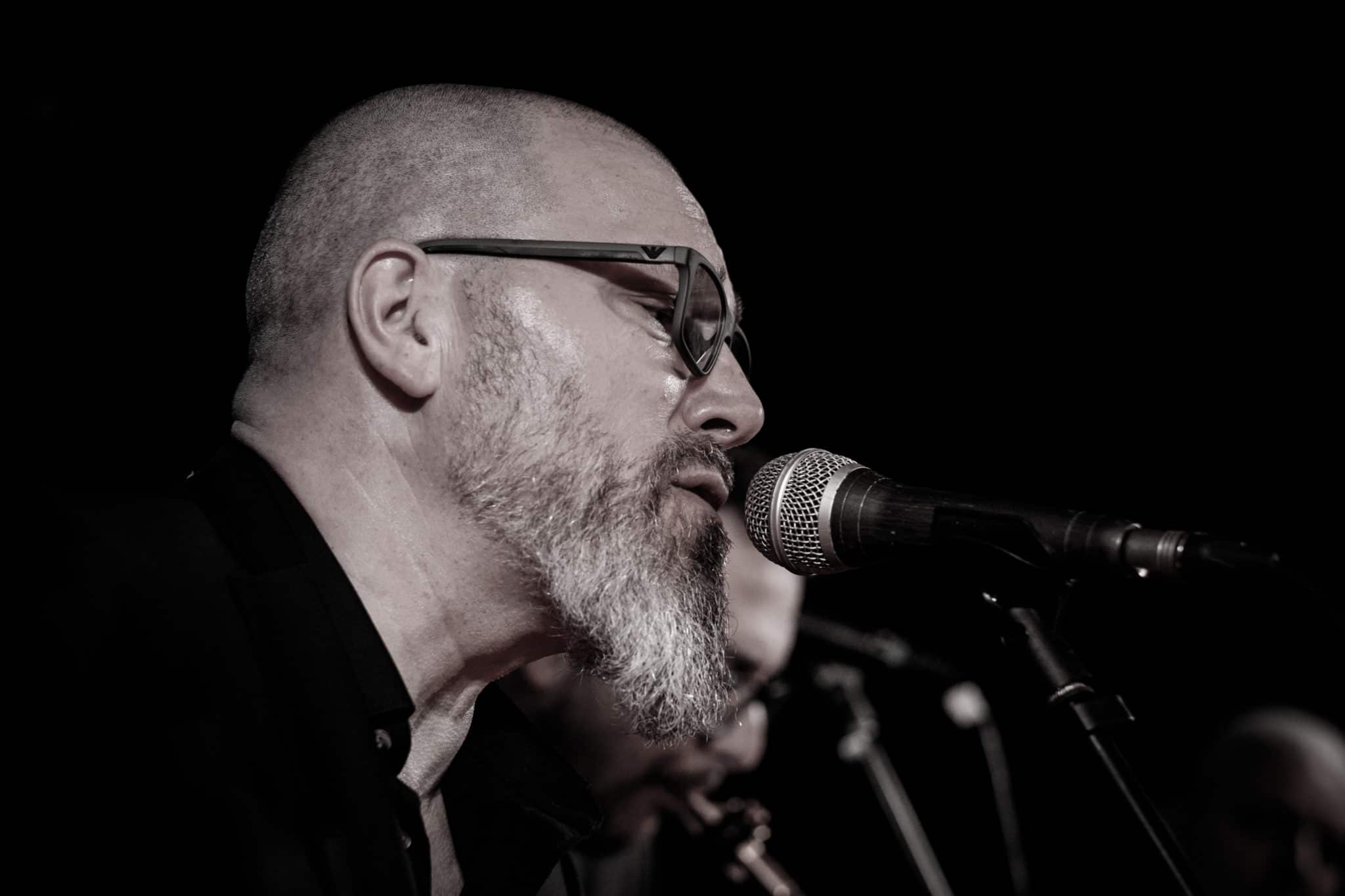 Fred-Comte-Guitariste-Chanteur-Collective-Cover Fred Comte, guitare et chant – Collective Cover